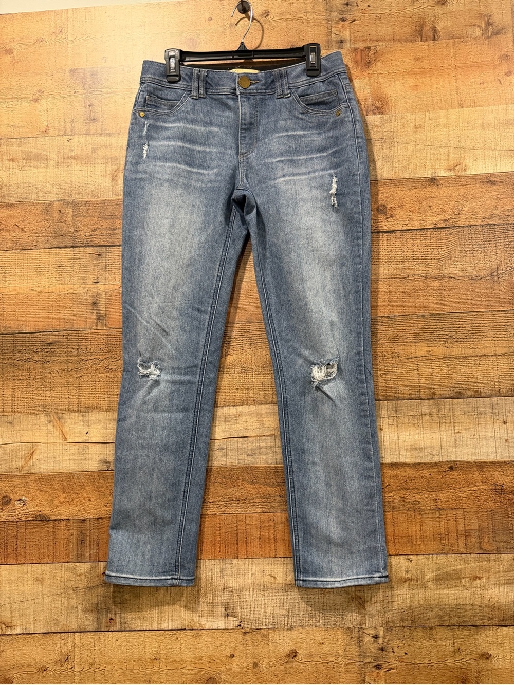 Democracy Slimming Straight in Washed Blue with Light Distressing Size 8